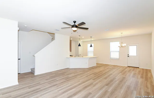 10643 W Military Dr — Photo 2