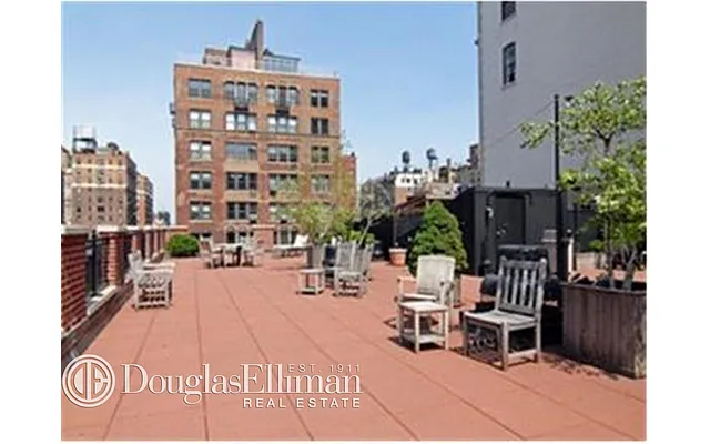 Sold by Douglas Elliman | media 19