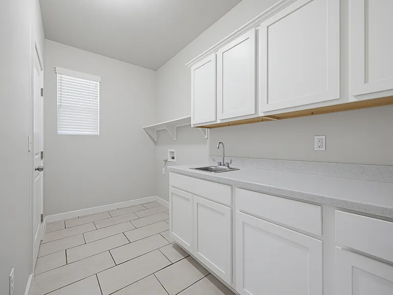 1012 Pasadena St — Photo 16