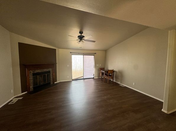 211 Mirabel Ave, Belen, NM 87002