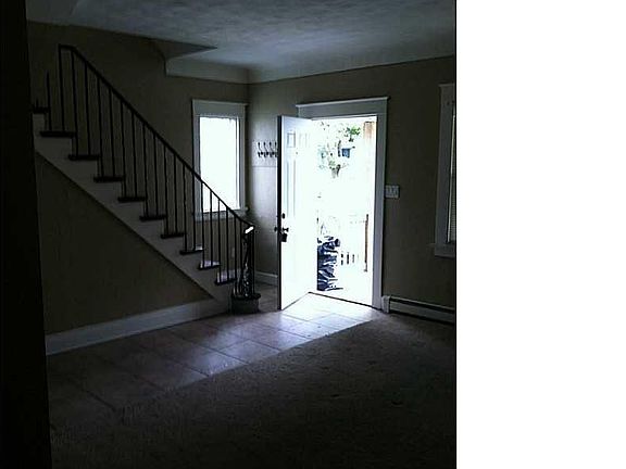 5th image of 550 Arden Pl