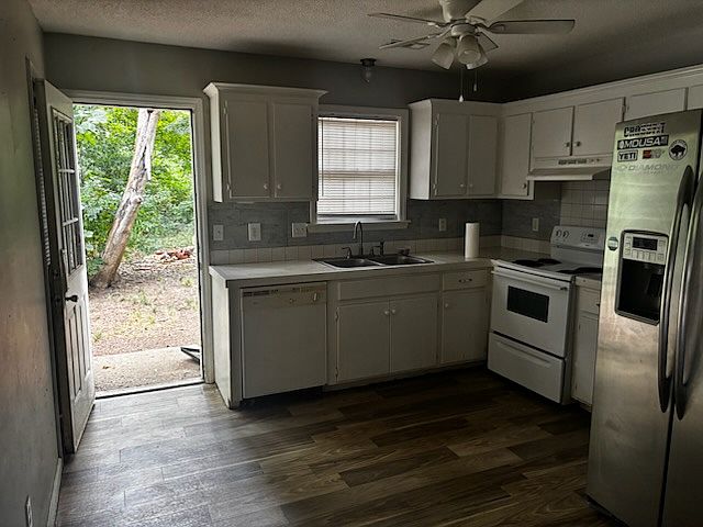 1st image of 427 Oakland Dr APT B