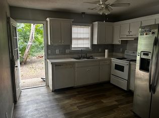 427 Oakland Dr APT B, Shelby, NC 28150