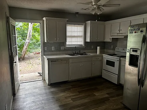 427 Oakland Dr #B Photo 1 427 Oakland Dr #B Photo 1