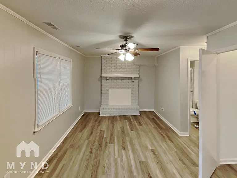 3764 Sugar Spring Rd — Photo 5