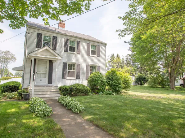 62 Lynde Street, Old Saybrook, CT 06475