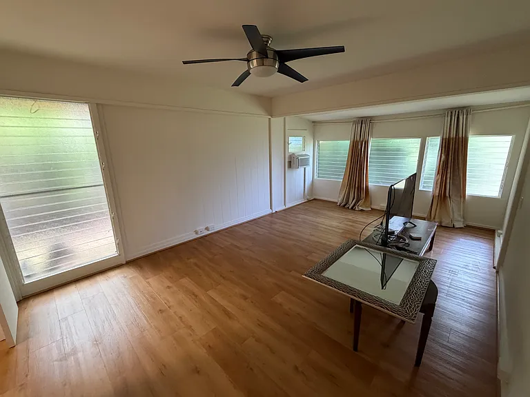 305 Halaki St — Photo 15