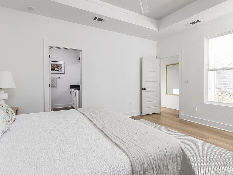 511 N C St — Photo 19