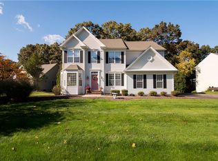 371 Sleepy Hollow Farm Rd, Warwick, RI 02886