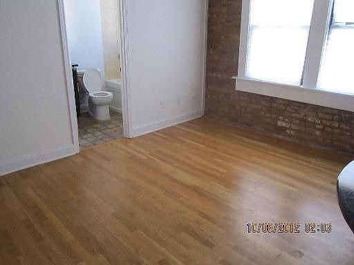 2nd image of 3316 W Byron St