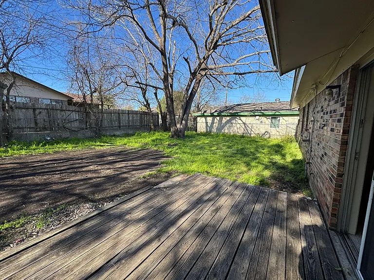 1104 Cummings Ave — Photo 26
