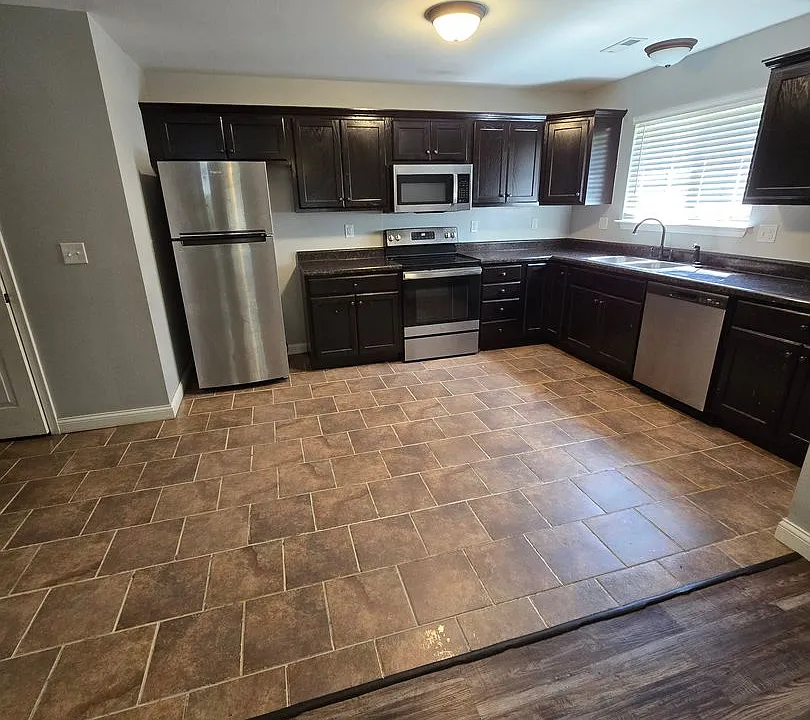 1849 Woodland Trl