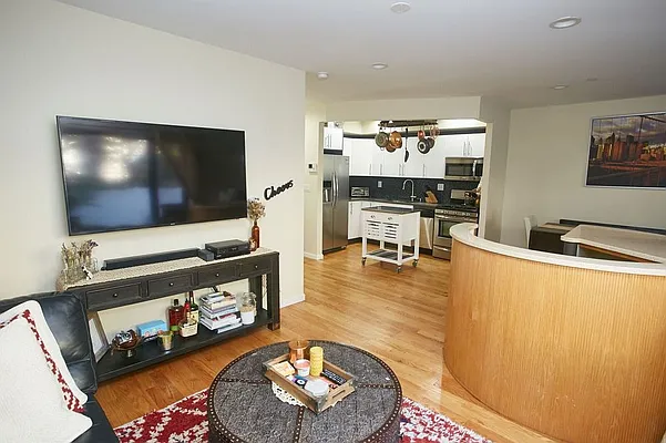 Sold by HomeDax Real Estate | media 14