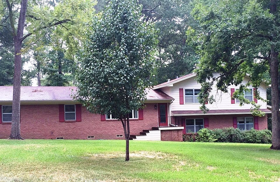 4 BR. 3 Ba. on 4.99 acres