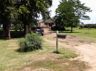 1695 Avenue W, Sterling, KS 67579