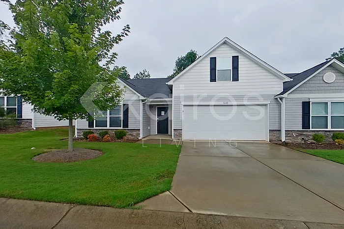 1245 Amberlight Cir