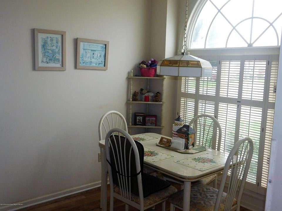 2nd image of 1684 Sweetbay Dr