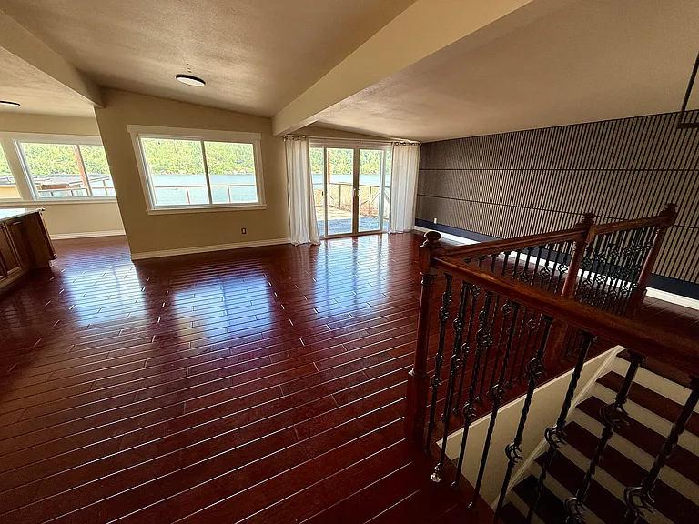 2524 W Lake Sammamish Pkwy NE — Photo 5