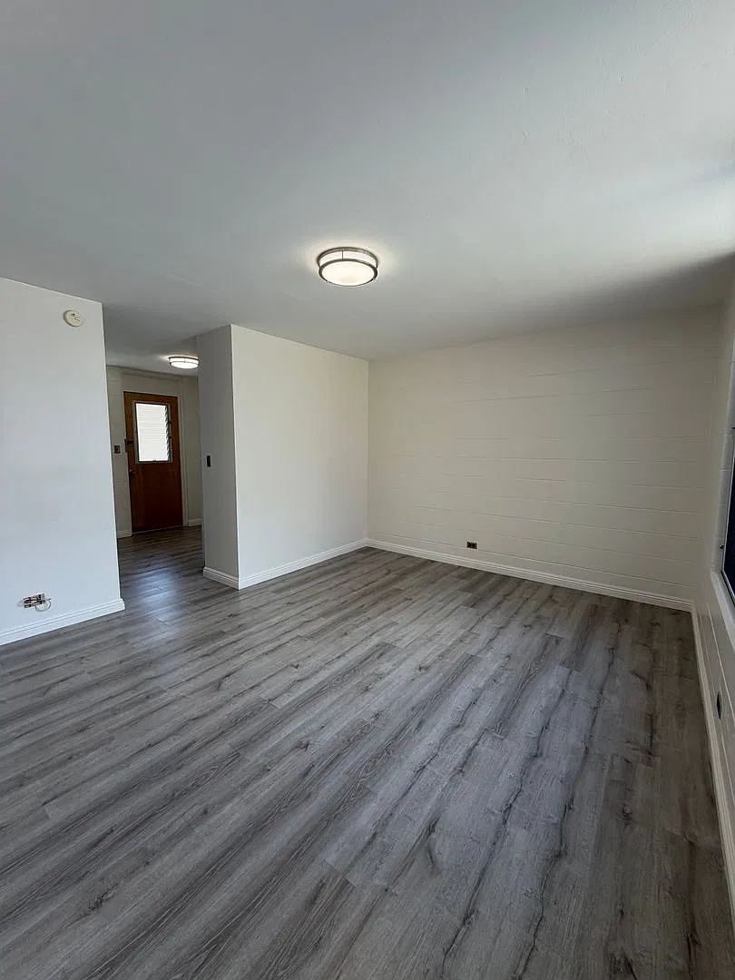 915Birch — Photo 2