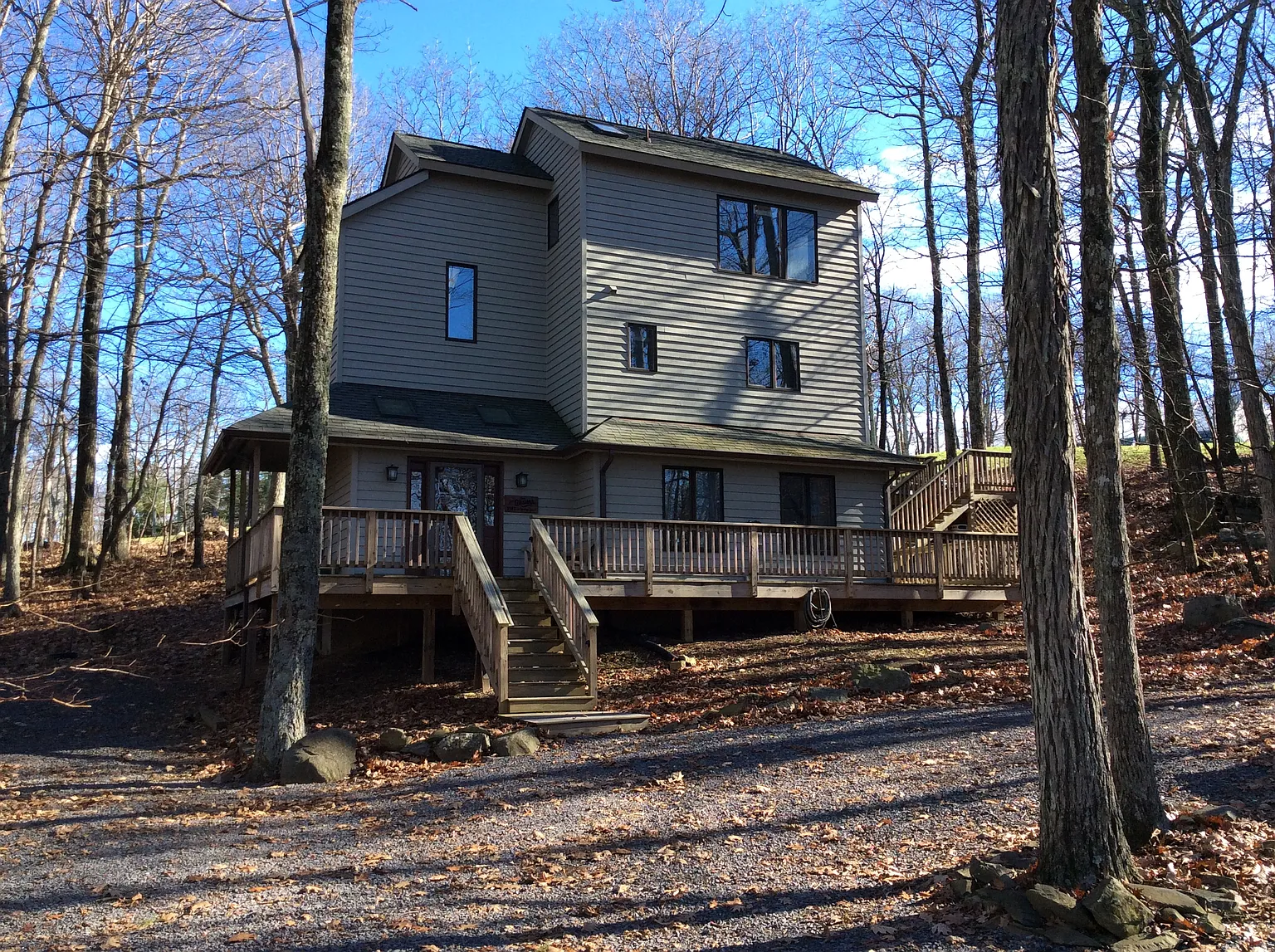 392 Deer Springs Ln photo 1
