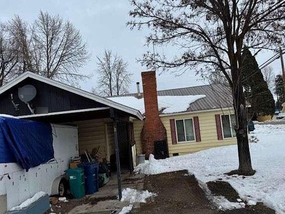 4th image of 286 Laurel Ln