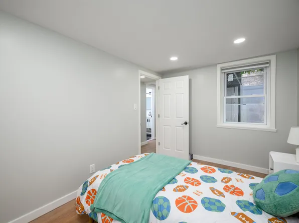 70 Bowers Street image 21 of 35