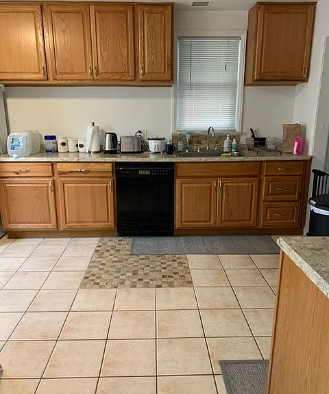 121 Catalpa Dr — Photo 4