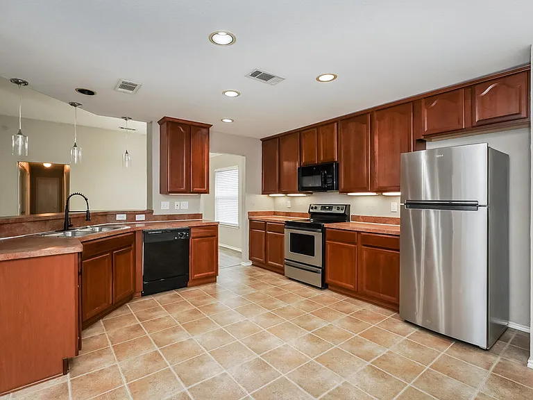 4413 Corner Brook Ln — Photo 8