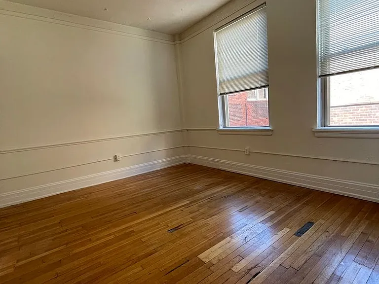 415 E. Grace Street — Photo 37