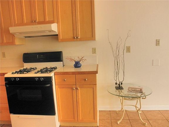 3rd image of 109 W 38th St #A