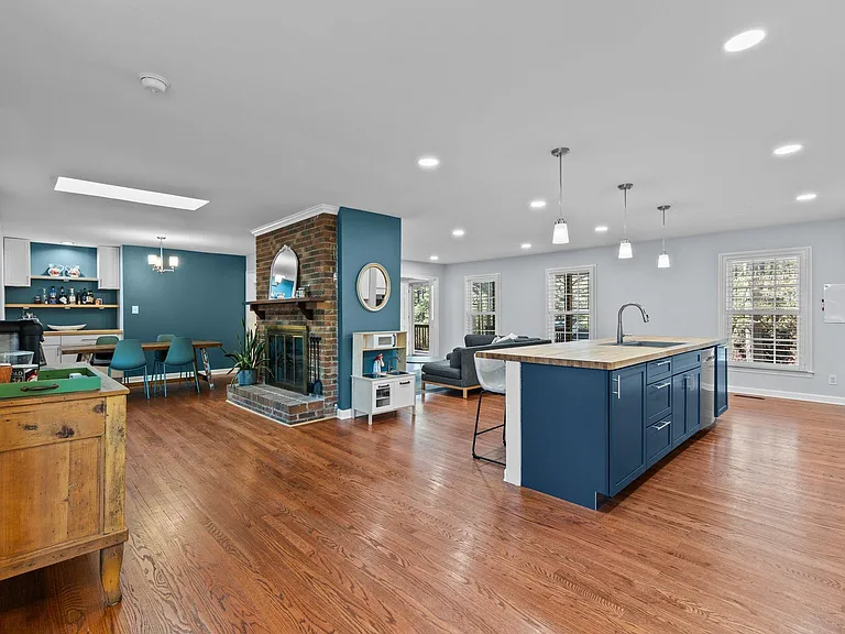 1105 N Glenwood Trl — Photo 9