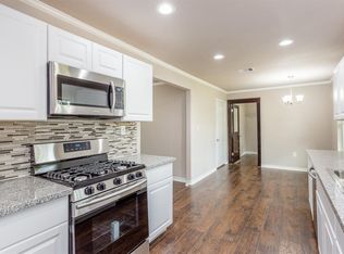 2801 Oak Dr, Dickinson, TX 77539