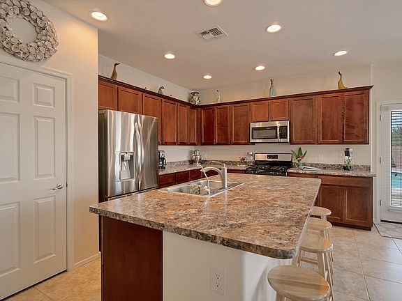 5th image of 6143 S Eagle Cove Dr