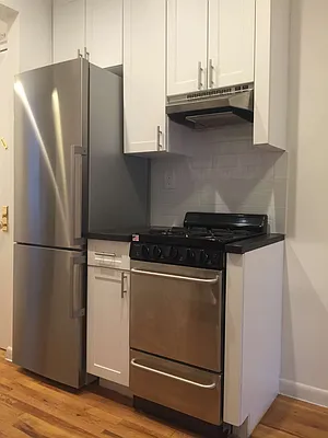 Rented by Waverly Realty Associates | media 21