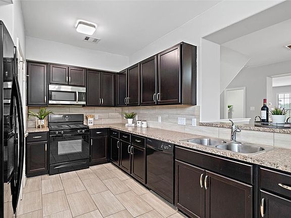 4th image of 8106 Stoneyway Dr