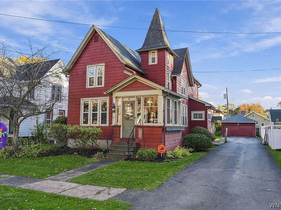 1st image of 51 Grant St