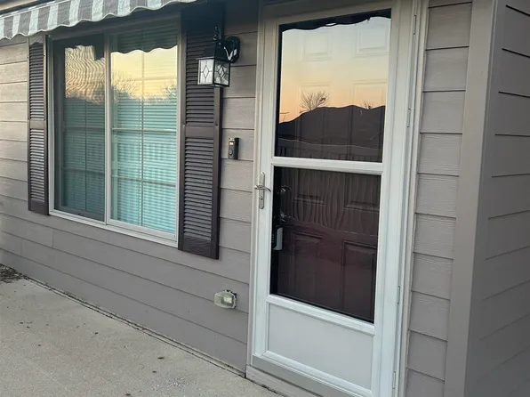 4924 Grand View Ln, Fort Madison, IA 52627