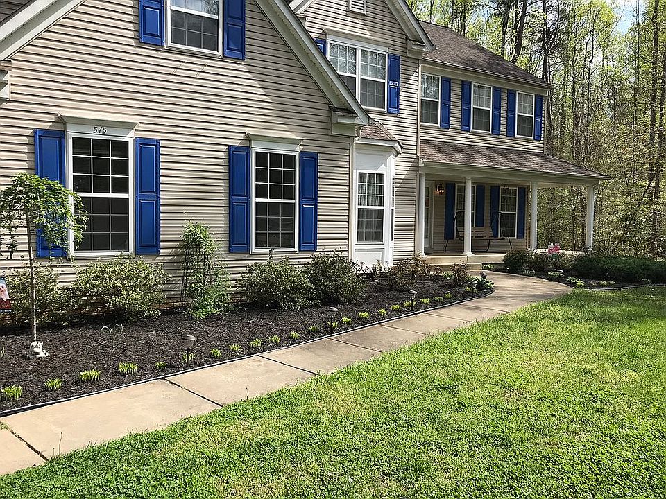 2nd image of 575 Holly Corner Rd