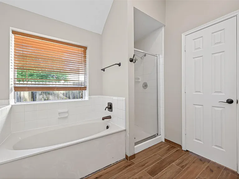 3719 Apple Hollow Ln — Photo 23