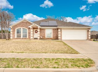 412 Barbara Jean Ln, Burleson, TX 76028
