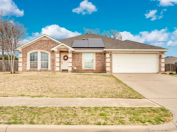 412 Barbara Jean Ln, Burleson, TX 76028
