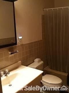 4th image of 8 Dove Ct APT F