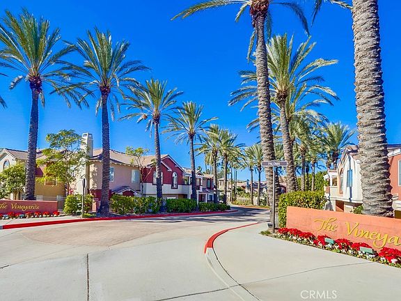 2nd image of 54 Santa Barbara Ct