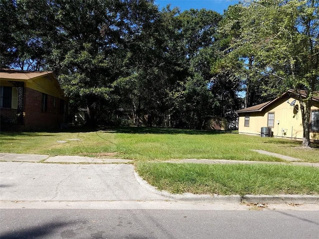 556 Crenshaw St, Mobile, AL 36606 Zillow