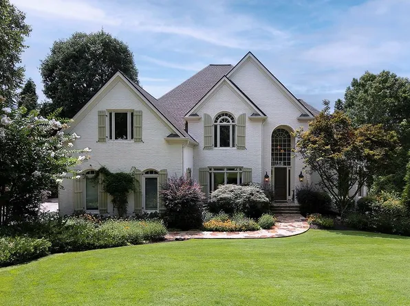 665 Falls Lake Dr, Johns Creek, GA 30022