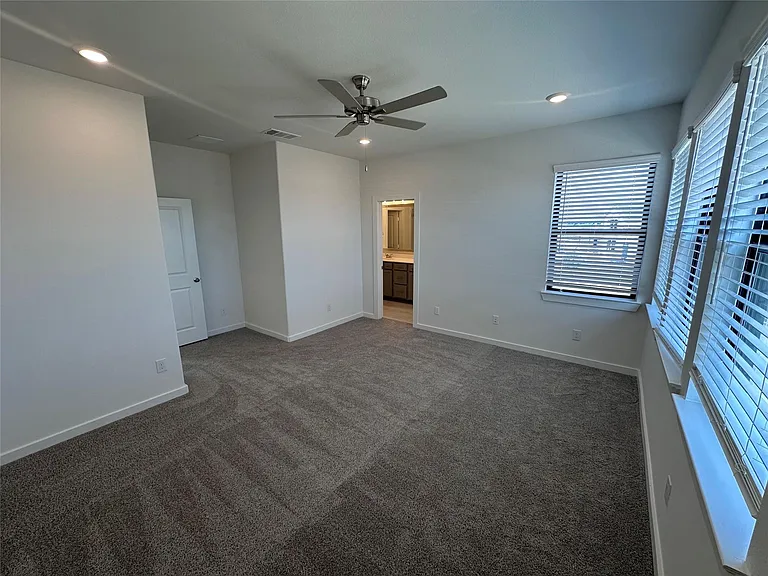 3331 Loam Ln — Photo 15