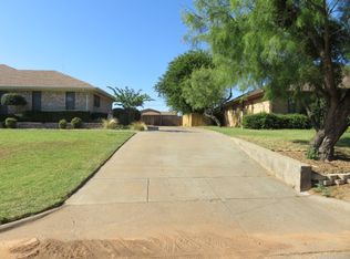 4523 Woodcrest Cir, Wichita Falls, TX 76309