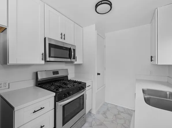 4138 Perlita Ave #1B, Los Angeles, CA 90039