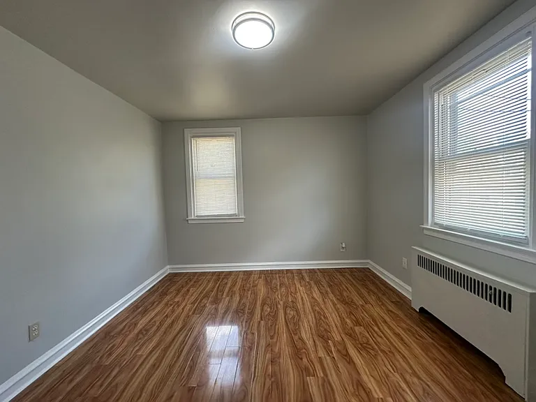 4221 Devereaux St #1 — Photo 14