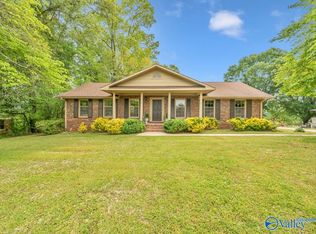 1913 Ruth St, Scottsboro, AL 35769